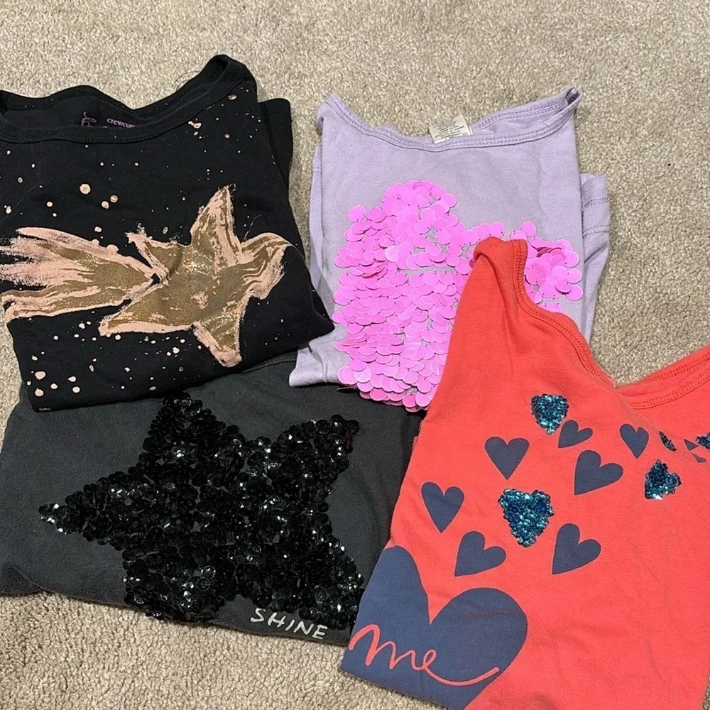 Bundle of 4 long sleeve crewcuts collectible, long sleeve T-shirts size 6 - 7